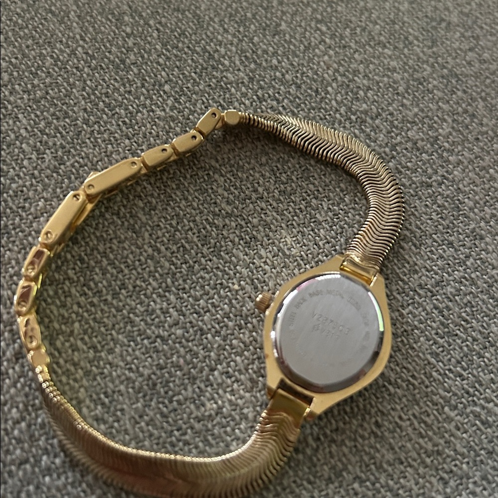 💥Gloria Vanderbilt Wrist Watch💥 - Picture 4 of 5